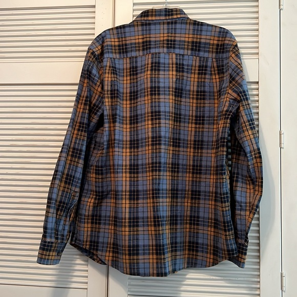 ST JOHN’S BAY Outdoor Flannel Shirt - Picture 2 of 5
